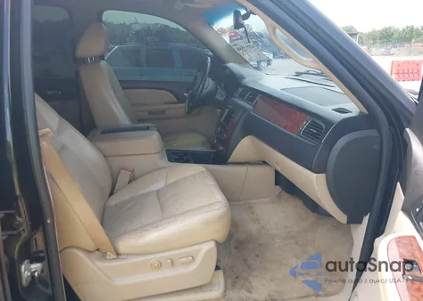 2007 Chevrolet Suburban 1500 Lt z USA, uszkodzony, nr VIN 3GNFC160X7G152203